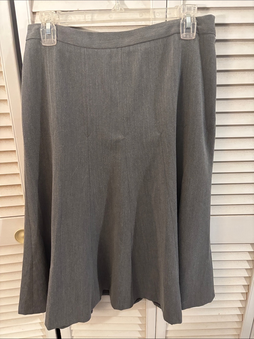 East 5th light gray skirt. Size 10